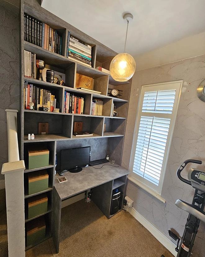Hindhead — custom bookshelf with bespoke joinery, Tunbridge Wells, Kent